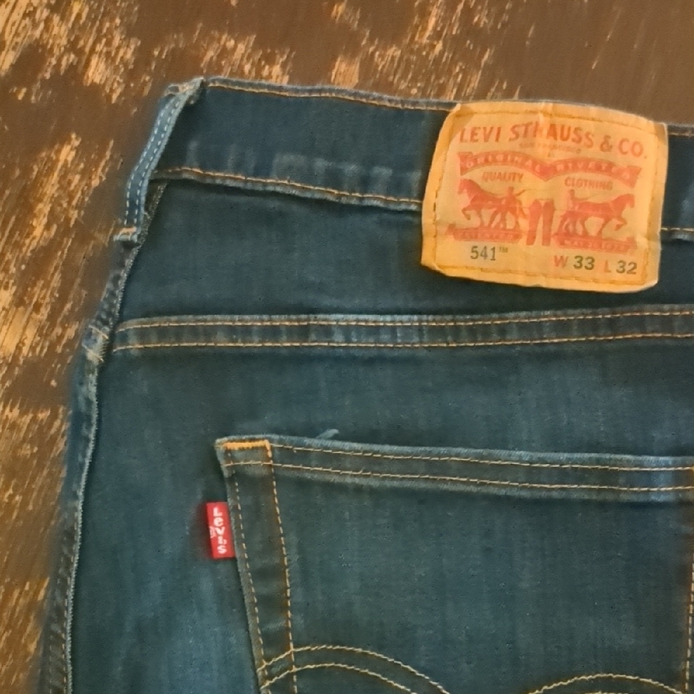 Levi's 541 - Picture 2 of 2